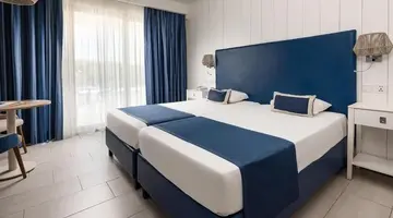 db Seabank Resort and Spa