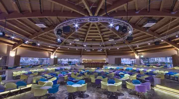 db Seabank Resort + Spa