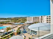 db Seabank Resort & Spa