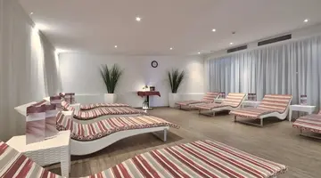 db Seabank Resort + Spa