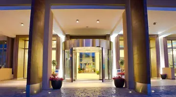 db Seabank Resort & Spa