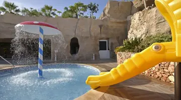 db Seabank Resort & Spa