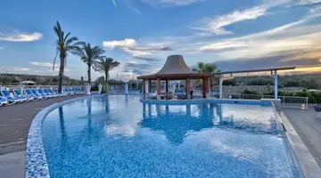 db Seabank Resort & Spa