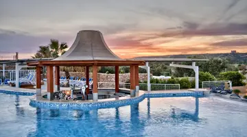 db Seabank Resort & Spa