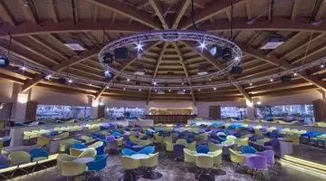 db Seabank Resort + Spa