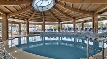 db Seabank Resort & Spa
