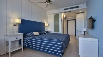 db Seabank Resort & Spa