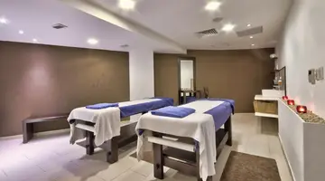 db Seabank Resort + Spa