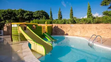DB Seabank Resort & Spa