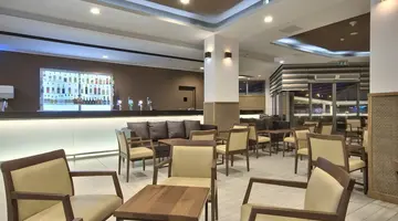db Seabank Resort + Spa
