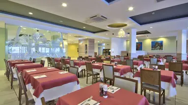 db Seabank Resort & Spa