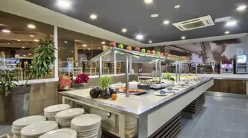 db Seabank Resort + Spa