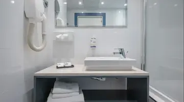 DB Seabank Resort & Spa
