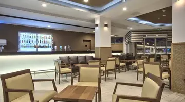 db Seabank Resort + Spa
