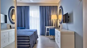 db Seabank Resort & Spa