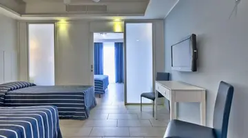 db Seabank Resort & Spa