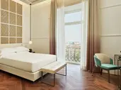 De Bonart Naples, Curio Collection by Hilton