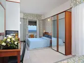 DE FRANCE HOTEL