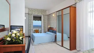 DE FRANCE HOTEL