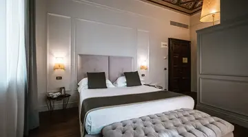 De la Ville