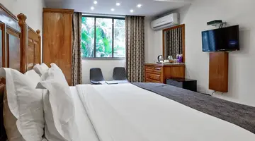 De Mandarin Beach Resort Suites & Villas