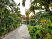 De Mandarin Beach Resort Suites & Villas