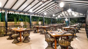 De Mandarin Beach Resort Suites & Villas