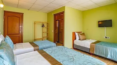 De Mare Family Hotel