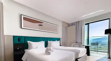 DECEMBER HOTEL