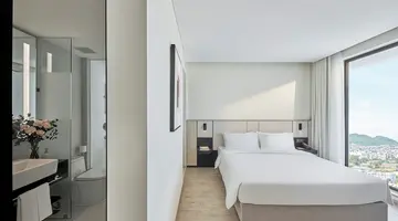 DECEMBER HOTEL