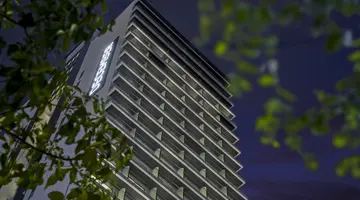 DECEMBER HOTEL