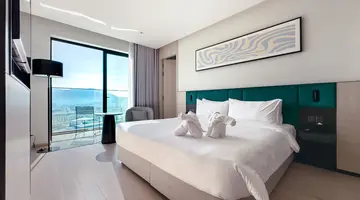 DECEMBER HOTEL
