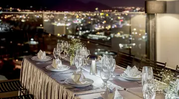 DECEMBER HOTEL