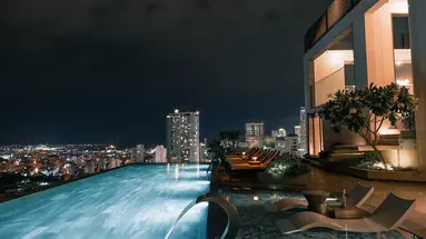 DECEMBER HOTEL