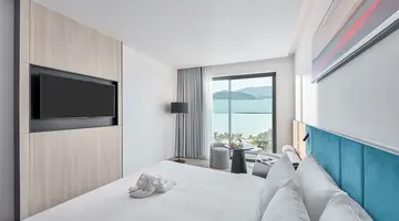 DECEMBER HOTEL