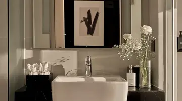 DECEMBER HOTEL
