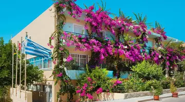 Dedalos Beach Hotel