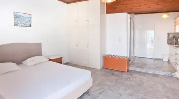 Dedalos Beach Hotel