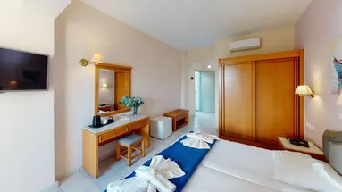 Dedalos Beach Hotel