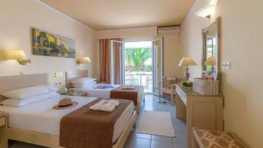Dedalos Hotel