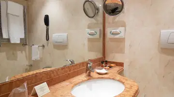DEI BORGOGNONI HOTEL