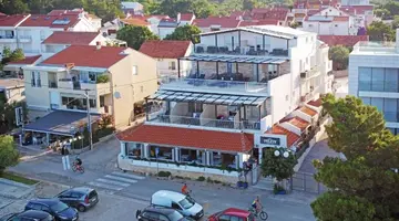 DELFIN ZADAR