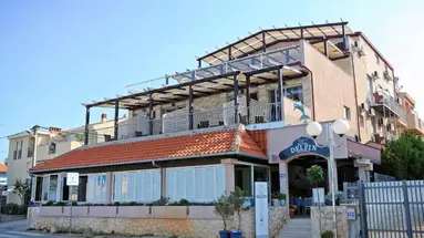 DELFIN ZADAR