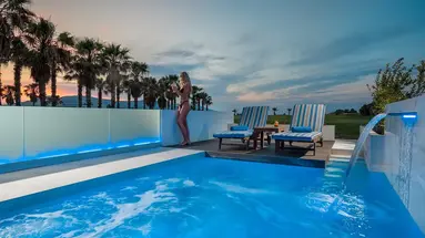 DELFINA TROPIC BEACH