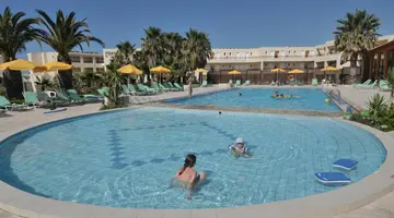 DELFINA TROPIC BEACH
