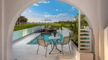 DELFINA TROPIC BEACH