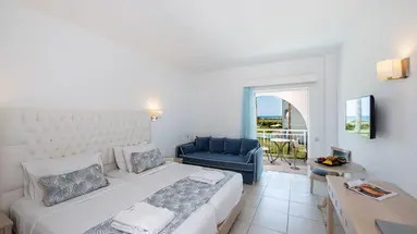 DELFINA TROPIC BEACH