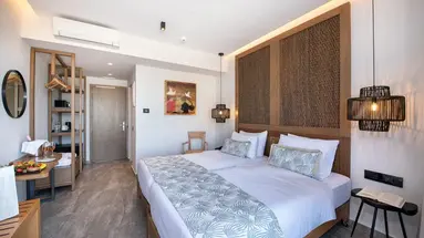 DELFINA TROPIC BEACH