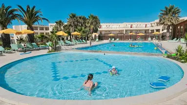 DELFINA TROPIC BEACH