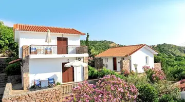 Delfinia Beach & Bungalows